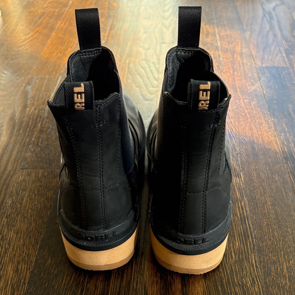 Sorel Hi-Line Chelsea Boot - Picture 5 of 6